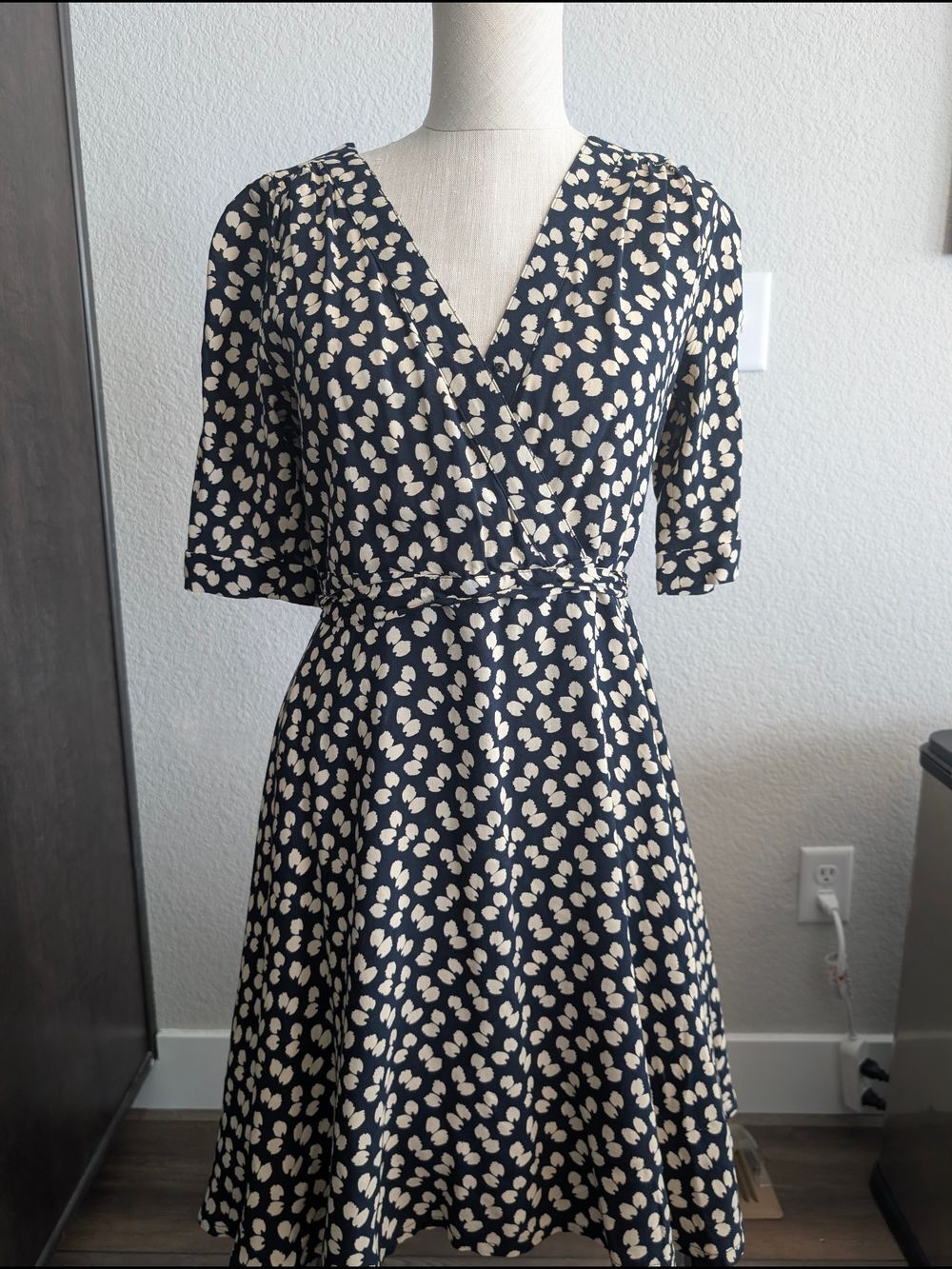 LeShop Navy Dress with Cream Dot Print, V-Neck Midi